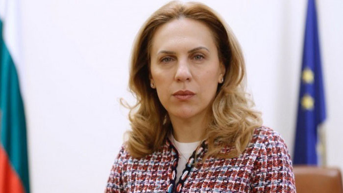 Марияна Николова: Здравният сертификат ще улесни безопасното пътуване